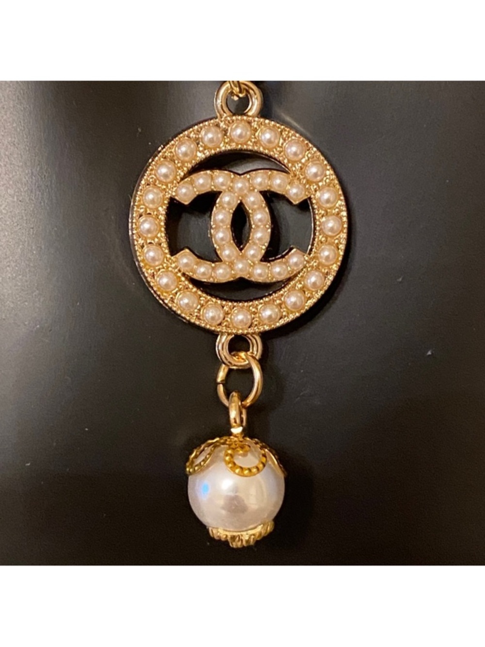 CHANEL Gold-Tone Pearl CC Medallion and Pearl Drop And Chain Necklace - Picture 3 of 12